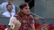 Highlights: Tsitsipas nach Fight im Achtelfinale