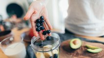 7 Smoothie Ingredients Nutrition Experts Love