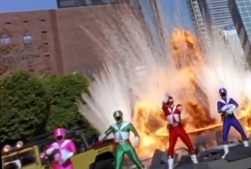Power Rangers Lightspeed Rescue Power Rangers Lightspeed Rescue E006 Wheels of Destruction