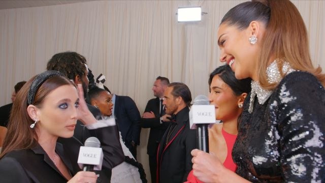 Kylie Jenner & Kendall Jenner Are Having a Met Gala Girls Night