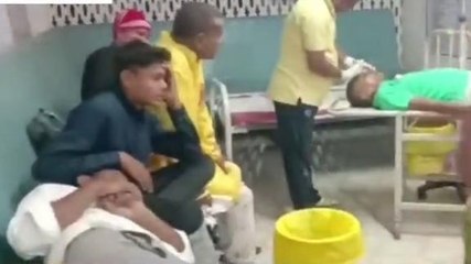 बांका: कार दुर्घटना में पांच बाराती हुए घायल, हादसे के बाद आग लगने से कार जलकर हुई खाक