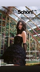 En couverture de celui-ci : Deva, dans une ravissante robe bustier noire. Une tenue signée Dior, à en croire l'actrice italienne qui a mentionné le compte Instagram de la célèbre maison de luxe française.Monica Bellucci fière de sa fille Deva, Instagram.