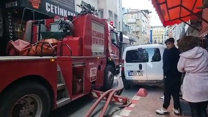 Beyoğlu’nda 4 katlı binada yangın