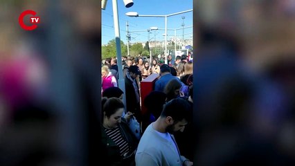 Marmaray'da intihar: Seferlerde aksama yaşanıyor!