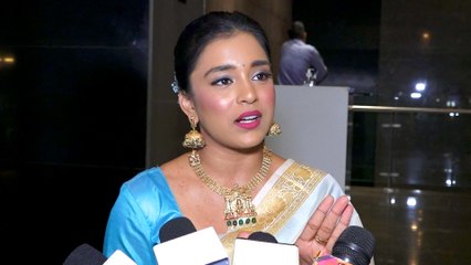 Unwoman के प्रीमीयर पर कांजीवरम साड़ी में दिखी Sumbul Touqeer Khan