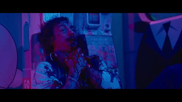 Aaron Taylor-Johnson Finds His Brother's Corpse _ Bullet Train (2022) _ Now Playing