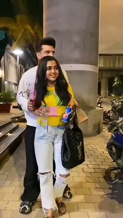 #TejasswiPrakash & #KaranKundrra both spotted outside in the city.