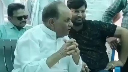 शिवपुरी: केंद्रीय मंत्री सिंधिया पर शहर कांग्रेस अध्यक्ष ने कसा तंज, जानिए पूरा मामला ?