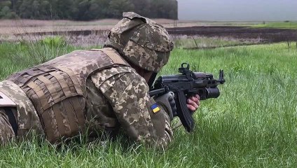 Ukrainian troops train ahead of counter-offensive against Russia