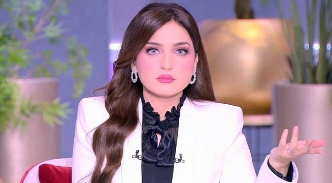 وصلة ردح من ياسمين عز لـ رضوى الشربيني: بتبوس الجزم في السر