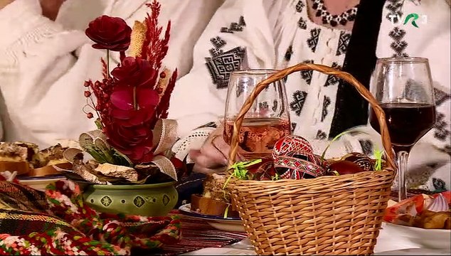 Elena Padure - Hora Bucovinei (Din zestrea Ardealului - TVR 3 - 17.04.2023)