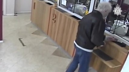 Pensioner attempts bank robbery with threatening note, walks away with nothing
