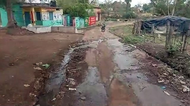 34 Gram Panchayats in Tikamgarh and 9 Niwari were selected in the year 2020