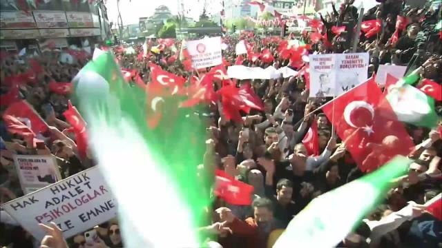 Kemal Kılıçdaroğlu, Van'da: Bu Ülkeye Barışı, Huzuru, Kardeşliği Getireceğim. Bu Ülkede Hiç Kimse İnancından ve Kimliğinden Ötürü...