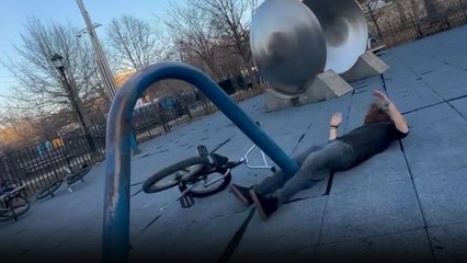 HILARIOUS BMX mishap teaches rider that curvy rails are his kryptonite