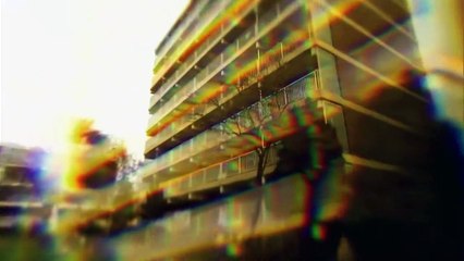 FRITTIEREN & MASSIEREN - Family Stories Live Synchro