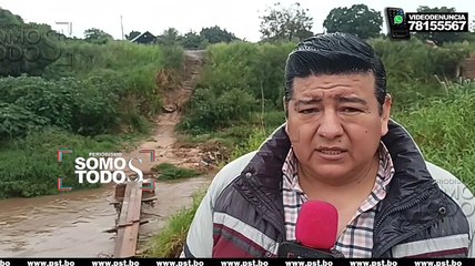 Vecinos cansados de cruzar un canal de drenaje, ponen en riesgo sus vidas y las de sus hijos, muchos estudiantes llegan mojados a la escuela porque tienen que meterse obligatoriamente al agua, a falta de un puente peatonal que una los barrios 10 de marzo