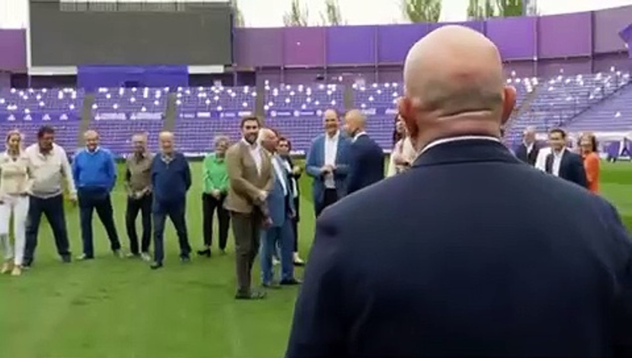 Carnero presenta a los miembros de su lista en el estadio Zorrilla