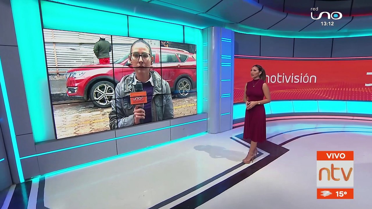 La Felcc y bomberos de la Policía realizan una inspección en el lugar del incendio en la zona de la ramada, buscan esclarecer las causas del siniestro