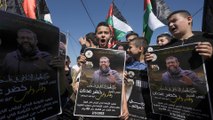 حزن وإضراب ومسيرات غضب بعد استشهاد الأسير الفلسطيني خضر عدنان