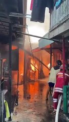 BREAKING NEWS. Api Berkobar di Kampung Gadang Banjarmasin