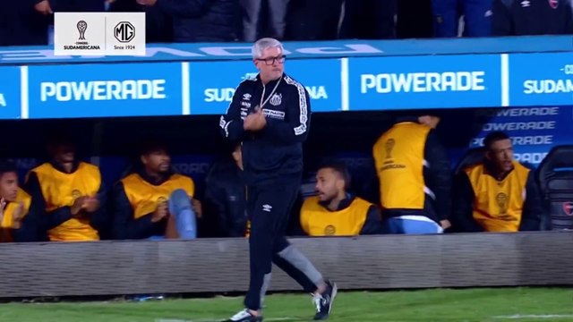 Newell's Old Boys v Santos