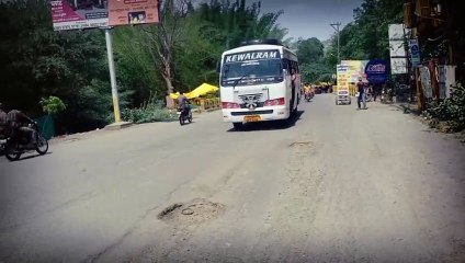 The pit of death, in which an iron pillar has come out of the ground