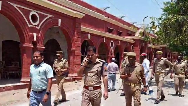 जौनपुर में कड़ी सुरक्षा के बीच 4.35 लाख वोटर करेंगे मतदान, जाने कितने प्रत्याशी ठोक रहे ताल