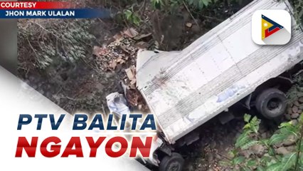 Delivery van, nahulog sa creek sa La Union; driver at pahinante, sugatan