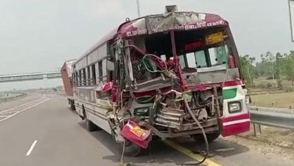 बाराबंकी: पूर्वांचल एक्सप्रेस-वे पर बड़ा हादसा, मची चीख पुकार