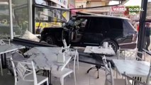 Antalya'da feci kaza anı! Lüks cip kafeye daldı, müşteriler ölümden döndü