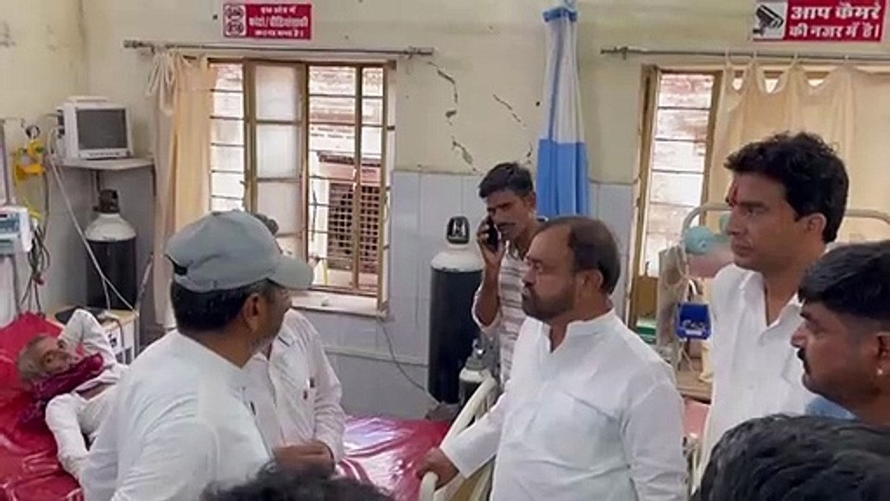 सिंदरथ खेतलाजी मंदिर में करंट दौडऩे से एक किशोर की मौत, चार जने घायल
