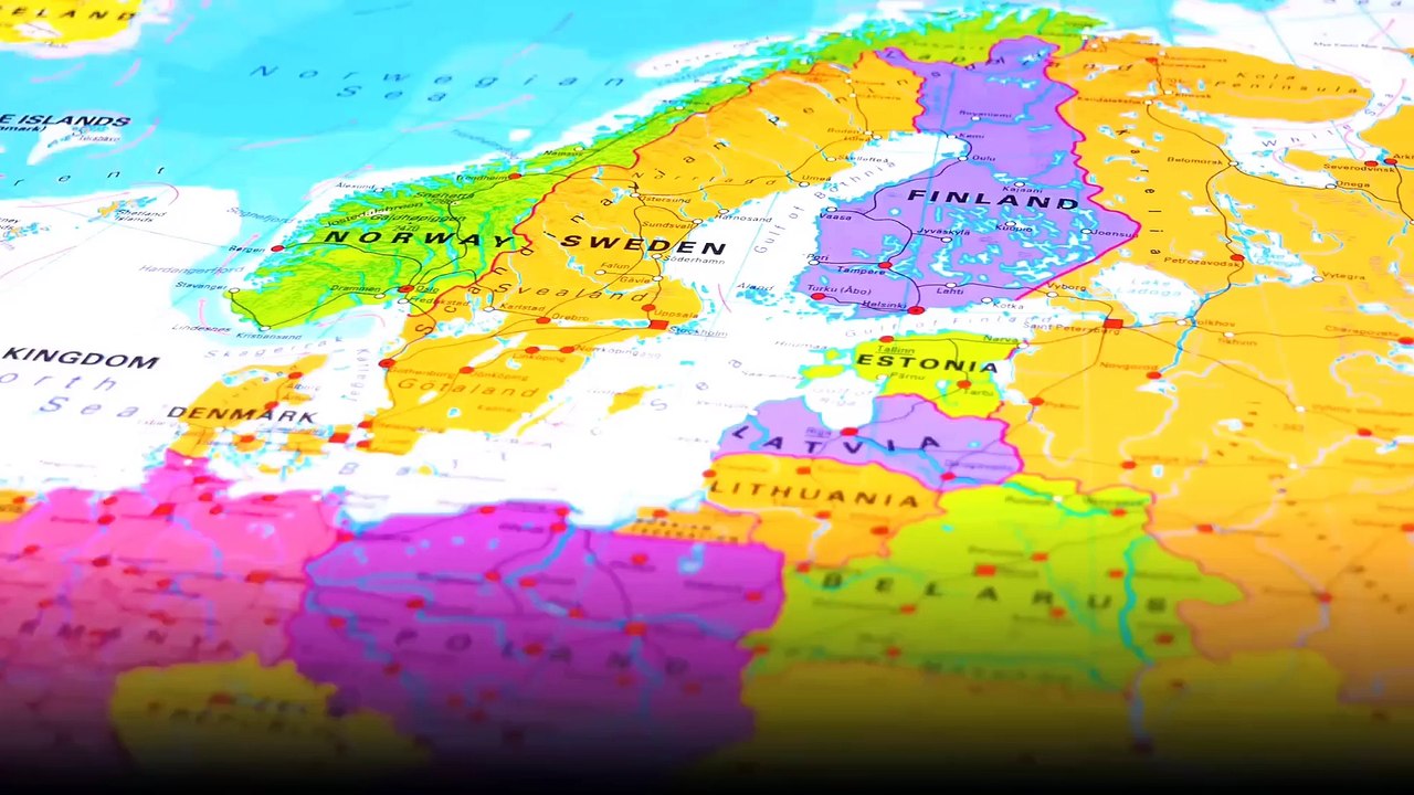 Putin Is Finished Russias Collapse Will Be Much Worse Than You Think  David Petraeus