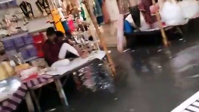 अलवर में थोड़ी सी बारिश से नाला सफाई की खुली पोल,चूड़ी मार्केट में भरा पानी,देखे वीडियो