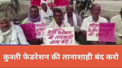 बलिया: पहलवानों का धरना बनता जा रहा बीजेपी के खिलाफ सियासत का अखाड़ा, देखें रिपोर्ट