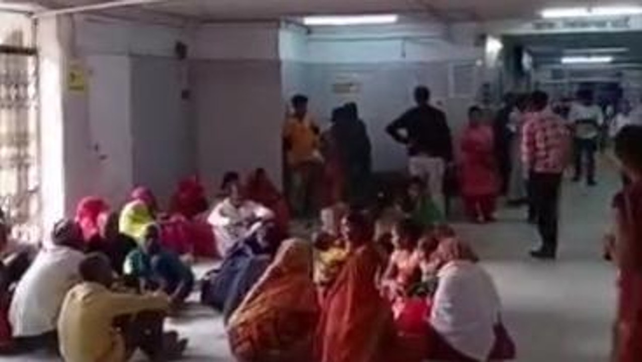 रीवा: शादी समारोह में शामिल होने जा रहे बाइक सवारों को कार ने मारी टक्कर, दो गंभीर