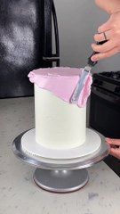 Boy of Girl_  who do you think it is_Here is the buttercream. And I used a floral wire and melted