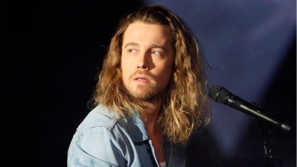 VOICI : Julien Doré de retour sur TF1 : le chanteur héros d'une nouvelle série policière