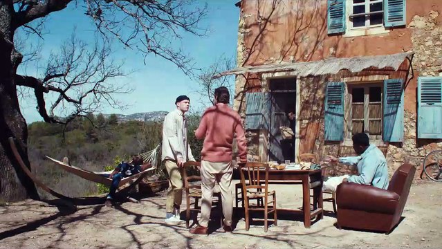 Mecs Bande-annonce VF