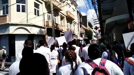 Médicos marchan por terminación de Hospital Padre Billini