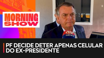 Descargar video: Informações sobre Bolsonaro direto da sede da Polícia Federal em Brasília