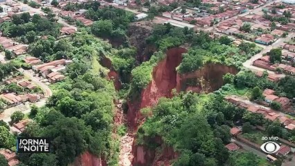 Homem cai em cratera no Maranhão 03/05/2023 12:38:26