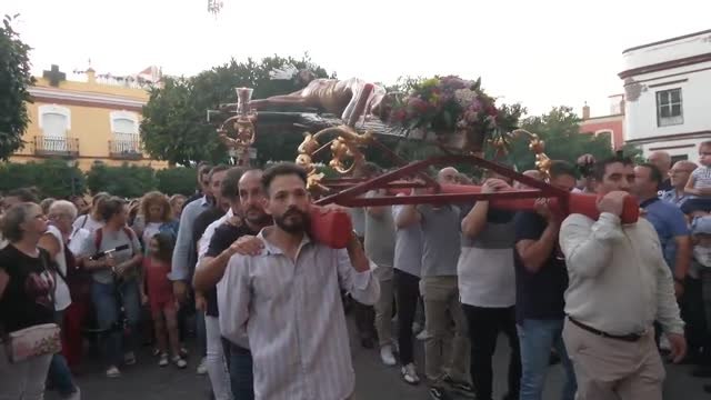 Rezos y procesiones para pedir al cielo que llueva