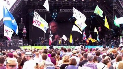 Barry Gibb in live Full 2017 Rare HD