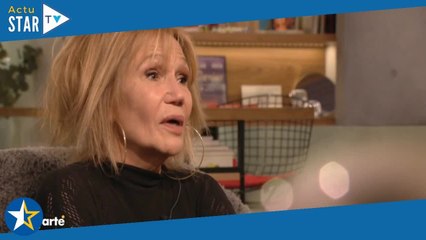 "Quand je suis fatiguée, ça me rattrape" : Clémentine Célarié évoque son combat contre le cancer et