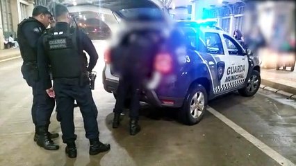 Em rápida ação, homem é detido pela GM após assaltar mulher com faca na Rodoviária