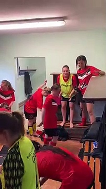 LA FÊTE APRES LA VICTOIRE DE NOS SENIORS FEMININES A CALUIRE