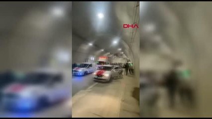 Üsküdar ve Ümraniye'de Asker Eğlencesi Trafik Kilitlendi
