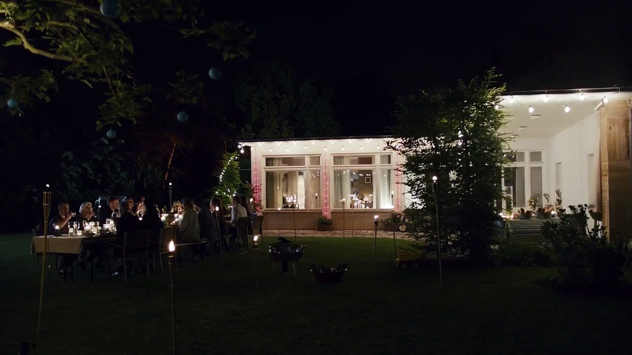 Staffel 1 | show | 2017| S1 | Official Trailer