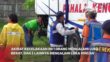 Diduga Sopir Ngantuk, Bus Pahala Kencana Terbalik di Ruas Tol Surabaya Gempol!